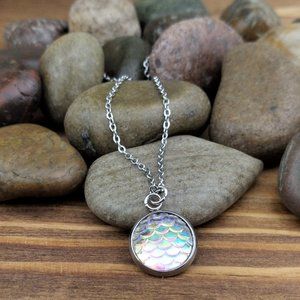 Iridescent Mermaid Scale Charm Silver Tone Chain Necklace